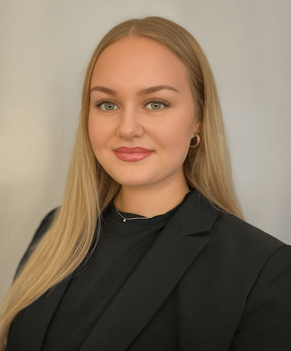 Mitarbeiterin Jill Gewehr Grafenwert